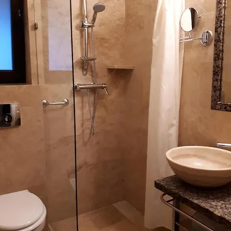 特兰西瓦尼亚公寓及spa *